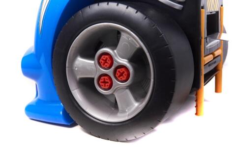 Игрушечный автомобиль технической помощи Bosch Car Service Игрушечный автомобиль технической помощи Bosch Car Service