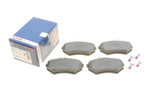 Колодки гальмівні (передні) Audi A4 95-01/VW Golf III/IV -02/Caddy II -04/Vento -98 (Lucas) Q+