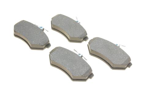 Колодки гальмівні (передні) Audi A4 95-01/VW Golf III/IV -02/Caddy II -04/Vento -98 (Lucas) Q+