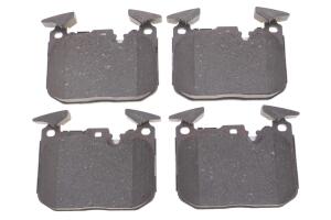 Колодки гальмівні (передні) BMW 3 (F30/F31/F34)/ 4 (F32/F36) 11- (Brembo)