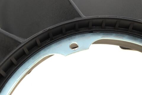 Вентилятор охолодження двигуна BMW 5 (E34/E39)/7 (E32/E38)/8 (E31) 85-03 Вентилятор охолодження двигуна BMW 5 (E34/E39)/7 (E32/E38)/8 (E31) 85-03