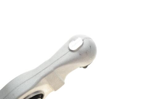 Важіль підвіски (передній/знизу) Audi A4/A6/VW Passat 1.6-4.2 97-09