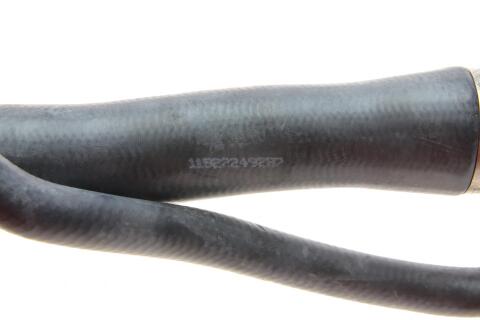 Патрубок радіатора (верхній) BMW 5 (E60/E61)/6 (E63/E64) 4.4 03-10 N62 (к-кт в зборі)