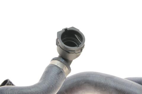 Патрубок радіатора (верхній) BMW 5 (E60/E61)/6 (E63/E64) 4.4 03-10 N62 (к-кт в зборі)