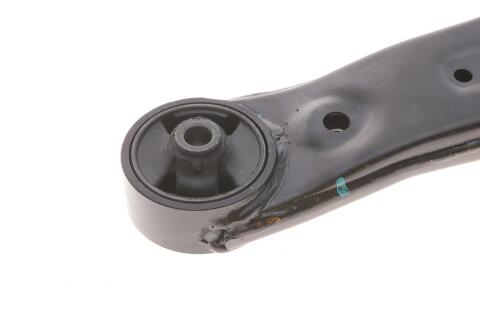 Важіль підвіски (передній/знизу) (R) Hyundai ix35/Kia Sportage 10-