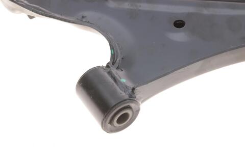 Важіль підвіски (передній/знизу) (R) Chevrolet Captiva/Opel Antara 06-