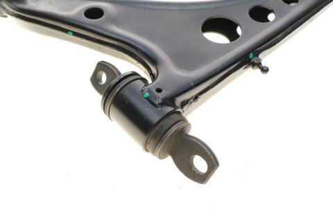 Важіль підвіски (передній/знизу) (R) Opel Insignia 17-