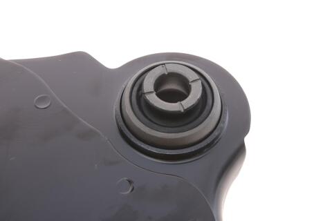 Важіль підвіски (передній/знизу) (L) Renault Trafic II/Opel Vivaro A/Nissan Primastar 01- Важіль підвіски (передній/знизу) (L) Renault Trafic II/Opel Vivaro A/Nissan Primastar 01-