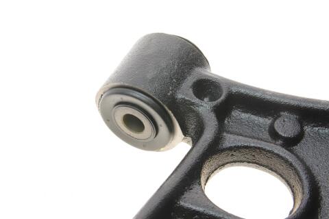 Важіль підвіски (передній/знизу) (L) Renault Master 2.3 dCi 11-