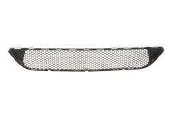 Решетка бампера MB C-class (W204) 07-11 (посередине)