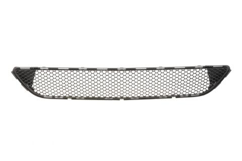 Решетка бампера MB C-class (W204) 07-11 (посередине)