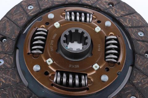 Диск зчеплення BMW 3 (E21/30)/5 (E12/28) 1.6/1.8/2.0 74-94 Диск зчеплення BMW 3 (E21/30)/5 (E12/28) 1.6/1.8/2.0 74-94