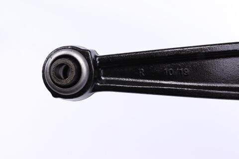 Важіль підвіски (передній/знизу) (R) BMW X5 (E70)3.0-5.0i 06-13 Важіль підвіски (передній/знизу) (R) BMW X5 (E70)3.0-5.0i 06-13