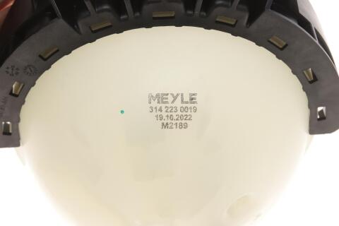 Бачок розширювальний BMW 3 (F30/F80) 12-19 B38/N13/N20/N26 Бачок розширювальний BMW 3 (F30/F80) 12-19 B38/N13/N20/N26