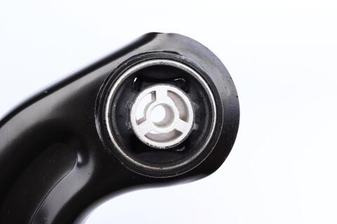 Важіль підвіски (задній) (L) Audi A3/Skoda Octavia II/VW Golf 03-16/VW Passat/Skoda SuperB/Yeti 10-