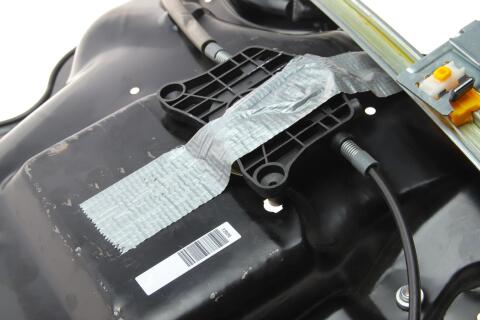 Стеклоподъемник (передний) VW Passat 05-10 (L) (электро) (без моторчика)(с пластиной)