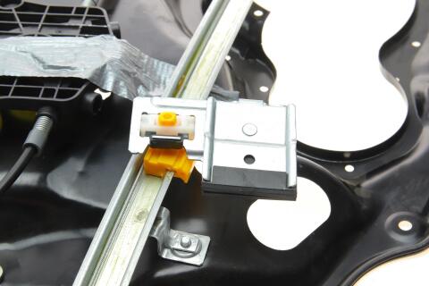 Стеклоподъемник (передний) VW Passat 05-10 (L) (электро) (без моторчика)(с пластиной)