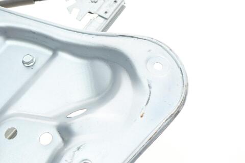 Склопідіймач (передній) VW Tiguan 08-18 (R) (електро) (без моторчика)(з пластиною)