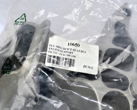 Подушка двигуна Renault Megane III / Renault Scenic III / Renault Fluence 1.5dCi (передня права з кронштейном) Подушка двигуна Renault Megane III / Renault Scenic III / Renault Fluence 1.5dCi (передня права з кронштейном)