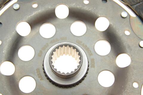 Комплект зчеплення Fiat Scudo 2.0D Multijet 07-16 (d=240mm) (+вижимний)