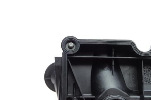 Кришка клапанів VW T6 16- (всередині OE) Кришка клапанів VW T6 16- (всередині OE)