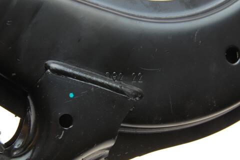 Важіль підвіски (передній/знизу) (R) Citroen Berlingo/Peugeot Partner 1.1-1.9D 96- (без кульової)