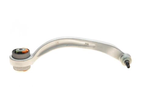 Важіль підвіски (передній/знизу) (R) Audi A4/A6/VW Passat B5 96-05