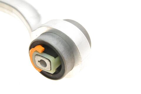 Рычаг подвески (передний/снизу/сзади) (L) Audi A4/A6/A8/VW Passat 96-05 (d=15.3mm)