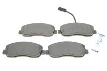 Колодки гальмівні (передні) Renault Master III/Opel Movano B/Nissan NV400 10- (+датчик)