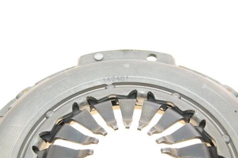 Комплект зчеплення VW Passat 1.9 TDI 00-05 (d=240mm) (+вижимний) Комплект зчеплення VW Passat 1.9 TDI 00-05 (d=240mm) (+вижимний)