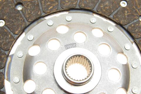 Комплект зчеплення VW T4 2.5TDI (mot.ACV) (d=220mm) (+ вижимний) Комплект зчеплення VW T4 2.5TDI (mot.ACV) (d=220mm) (+ вижимний)