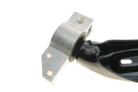 Рычаг подвески (передний/снизу) (R) VW Caddy/Golf/Touran/Skoda Octavia 03- Рычаг подвески (передний/снизу) (R) VW Caddy/Golf/Touran/Skoda Octavia 03-