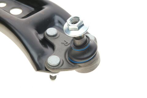 Рычаг подвески (передний/снизу) (R) VW Caddy/Golf/Touran/Skoda Octavia 03- Рычаг подвески (передний/снизу) (R) VW Caddy/Golf/Touran/Skoda Octavia 03-