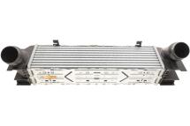 Радіатор інтеркулера BMW 3 (F30/F80)/4 (F33/F83) 11- N20/N26/B38