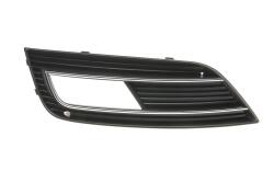 Вставка бампера (під протитуманку) Audi A4 08-15 (L)