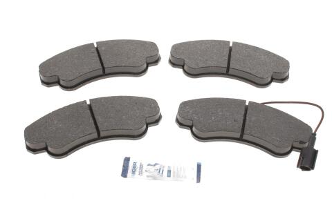 Колодки тормозные (передние) Citroen Jumper 99-06/Fiat Ducato 00-/Peugeot Boxer 97-09 (+датчик)