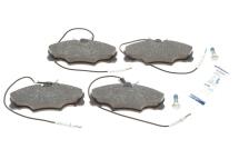 Колодки тормозные (передние) Peugeot 406 95-04 (+датчик)