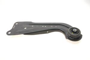 Важіль підвіски (задній/спереду) (L) Skoda Superb III/VW Passat B8 1.4-2.0 15- (з підшипником)