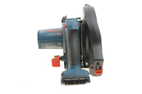Пила ручная дисковая аккумуляторная для металла GKM 18V-50 4250 об/мин/136mm (+ 2 АКБ/+ зарядное устройство) Пила ручная дисковая аккумуляторная для металла GKM 18V-50 4250 об/мин/136mm (+ 2 АКБ/+ зарядное устройство)