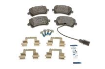 Колодки тормозные (задние) Audi Q3 13-18 (с датчиками)