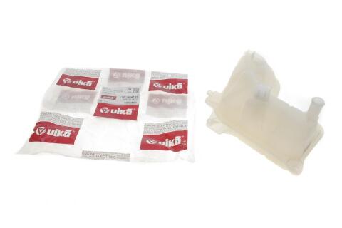 Бачок расширительный Audi A4 2.5TDI 00-04 Бачок расширительный Audi A4 2.5TDI 00-04