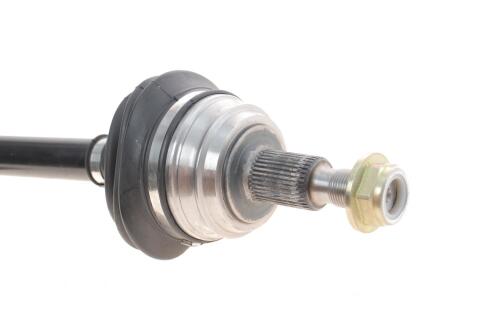 Полуось (передняя) Audi A3/Seat Leon/Skoda Octavia/VW Bora/Golf IV 96-10 (R) Полуось (передняя) Audi A3/Seat Leon/Skoda Octavia/VW Bora/Golf IV 96-10 (R)