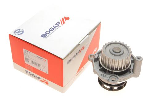 Помпа води Audi A3/A4/Skoda Octavia/VW Caddy/Golf/Passat 1.6/1.8/2.0/FSI 96-