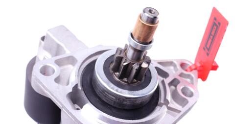 Стартер VW T4 2.4 D/2.5 TDI/2.8 VR6 95-03 (1.7kw) (z=9) Стартер VW T4 2.4 D/2.5 TDI/2.8 VR6 95-03 (1.7kw) (z=9)