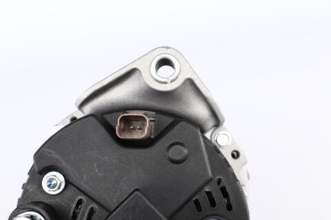 Генератор Renault Clio/Espace/Kangoo/Laguna/Megane/Scenic/Trafic 1.9dCi 01- (12V/110A) Генератор Renault Clio/Espace/Kangoo/Laguna/Megane/Scenic/Trafic 1.9dCi 01- (12V/110A)