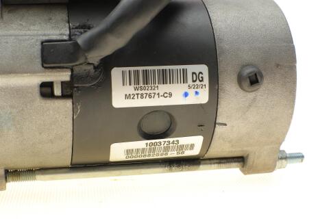 Стартер Renault Master 2.5 dCi/2.8 dTi 98-01 (2.2kw) (z=9) Стартер Renault Master 2.5 dCi/2.8 dTi 98-01 (2.2kw) (z=9)
