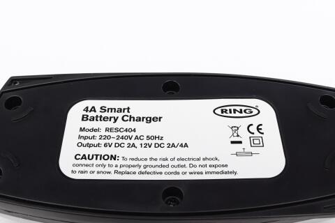 Зарядний пристрій (6/12V-4A) (Ca/Ca;GEL; VRLA; EFB; AGM/до 140Ah/ до 2.0л/2 режиму зарядки) Зарядний пристрій (6/12V-4A) (Ca/Ca;GEL; VRLA; EFB; AGM/до 140Ah/ до 2.0л/2 режиму зарядки)