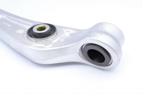 Важіль підвіски (передній/знизу/спереду) (L) Audi A4/A5/A6/A7/Q5 07-18/Porsche Macan 14-18