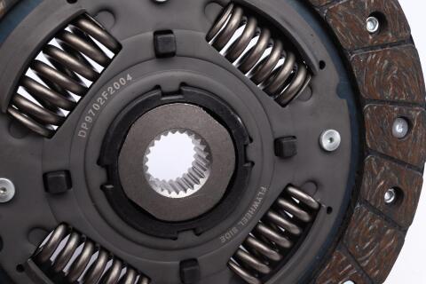 Комплект зчеплення Daewoo Lanos 1.3 97- (d=200mm) (+вижимний)