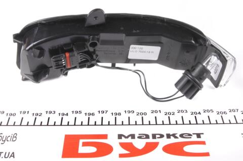 Повторитель поворота на зеркало MB E-Class (W211/S211) 02-06(R) Повторитель поворота на зеркало MB E-Class (W211/S211) 02-06(R)